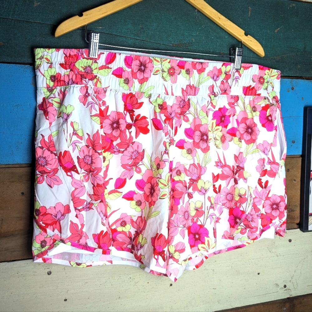Women's Avia Flowy Floral Print Dual Layer Shorts Plus Size 22 Stretch NWOT D